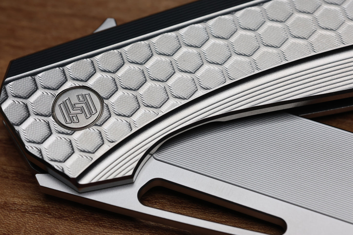 HOG HOUSE KNIVES VELI – BLASTED FINISH TITANIUM HANDLE W/ FADE HONEYCOMB PATTERN – RWL-34 BLADE – BLASTED FINISH TITANIUM HARDWARE