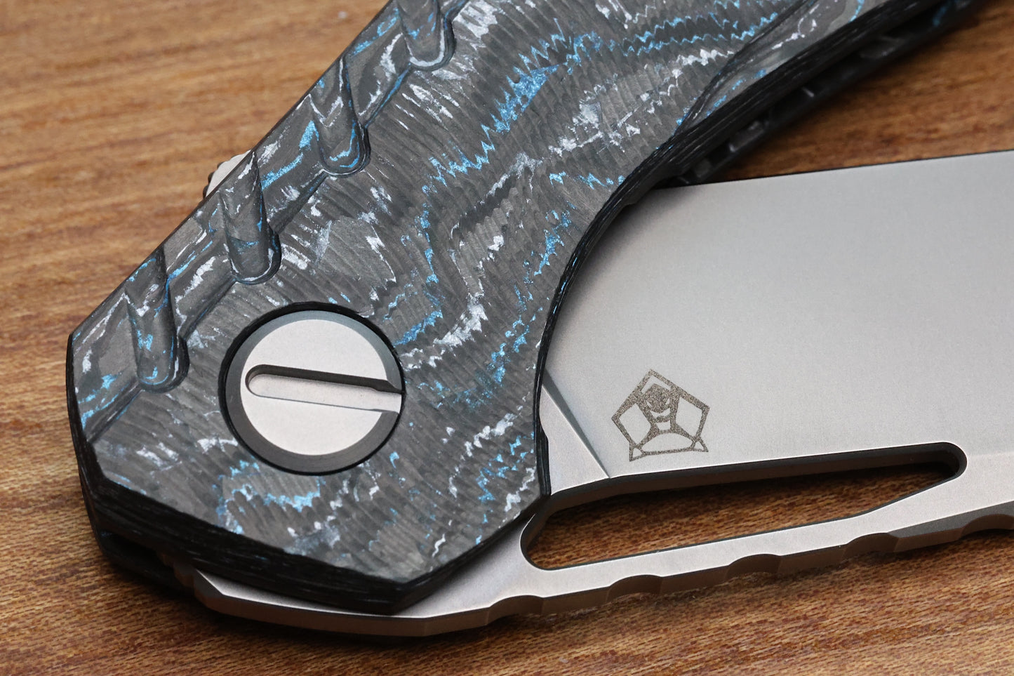 SHIROGOROV 111 AERUM - SPECIAL EDITION - "NORTHERN WIND" TECHNOCARBO HANDLE - ELMAX BLADE - MRBS