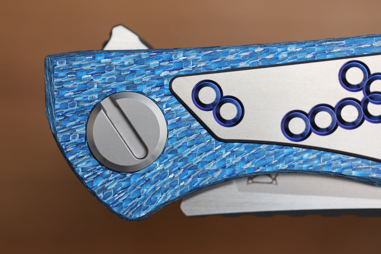 SHIROGOROV KNIVES AND CHRIS REEVE COLLABORATION HATION CGG - MAGNACUT BLADE - TITANIUM/BLUE ALUTEX HANDLE - MRBS