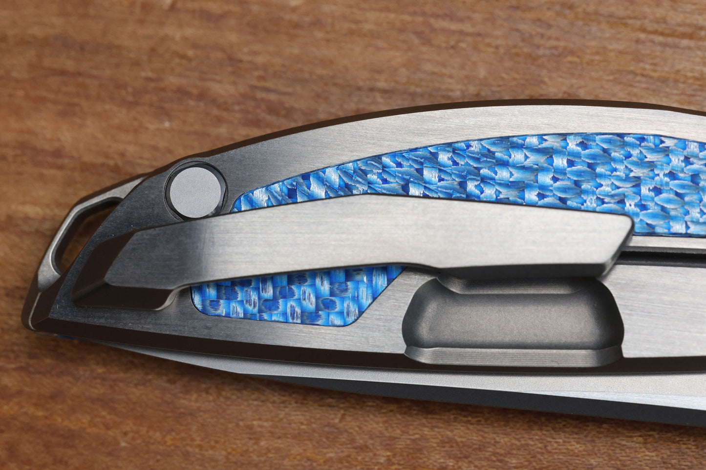 SHIROGOROV KNIVES AND CHRIS REEVE COLLABORATION HATION CGG - MAGNACUT BLADE - TITANIUM/BLUE ALUTEX HANDLE - MRBS