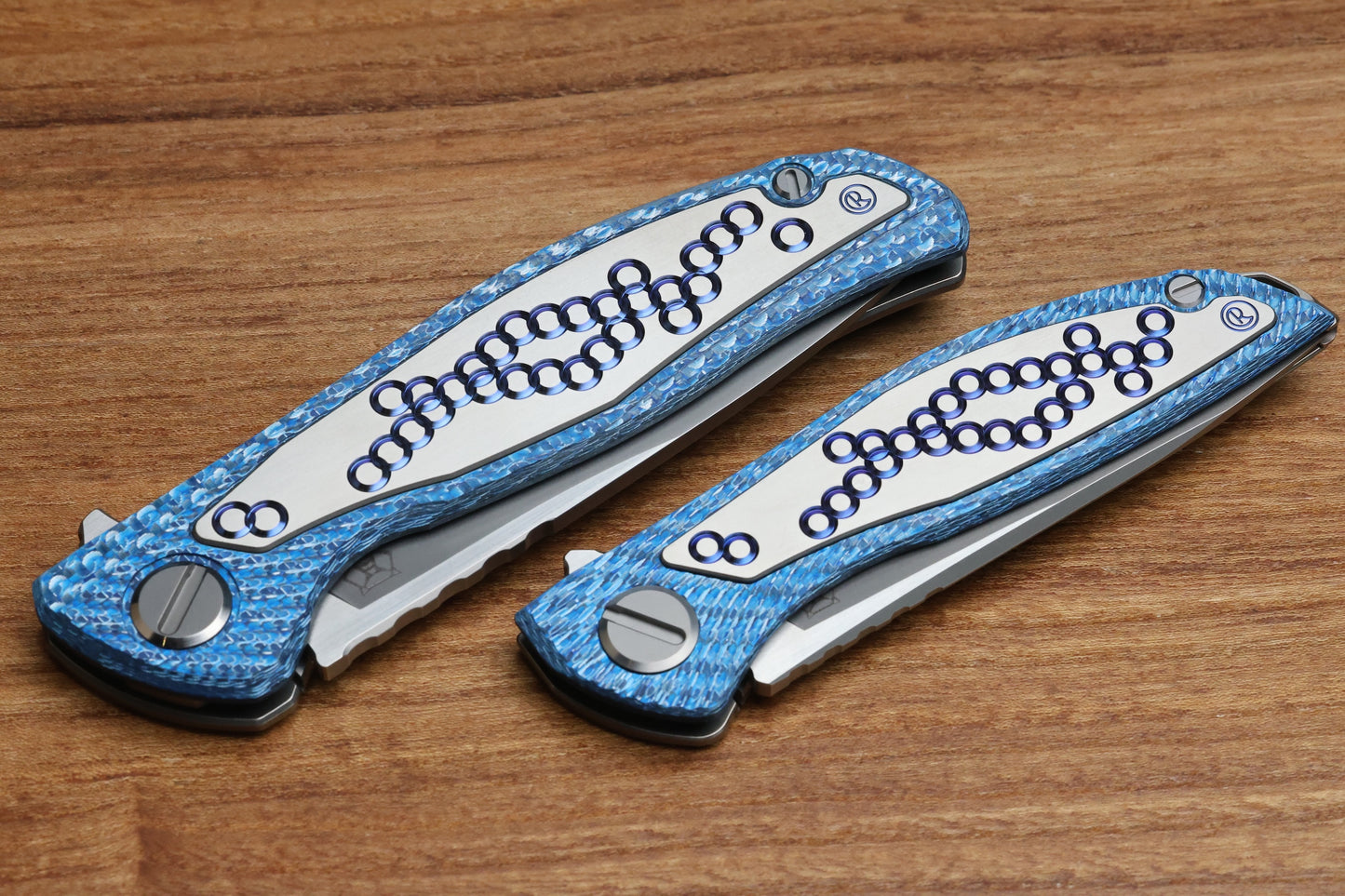 SHIROGOROV KNIVES AND CHRIS REEVE COLLABORATION HATION CGG - MAGNACUT BLADE - TITANIUM/BLUE ALUTEX HANDLE - MRBS