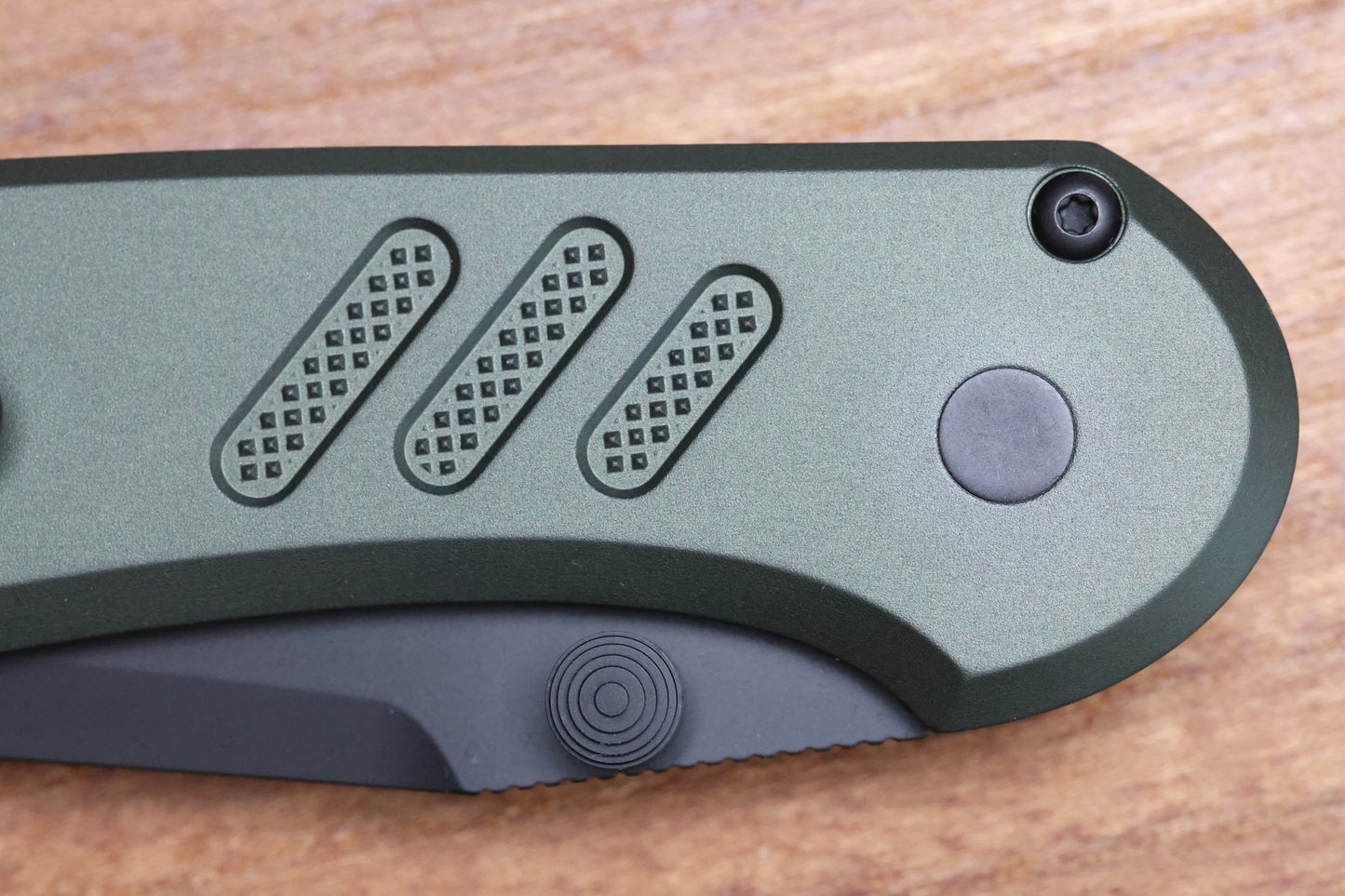 PRO-TECH AVALON PEACE NEIGHBOR W/ GREEN KNURLED ALUMINUM HANDLE & DLC MAGNACUT BLADE SHOW TEXAS LIMITED