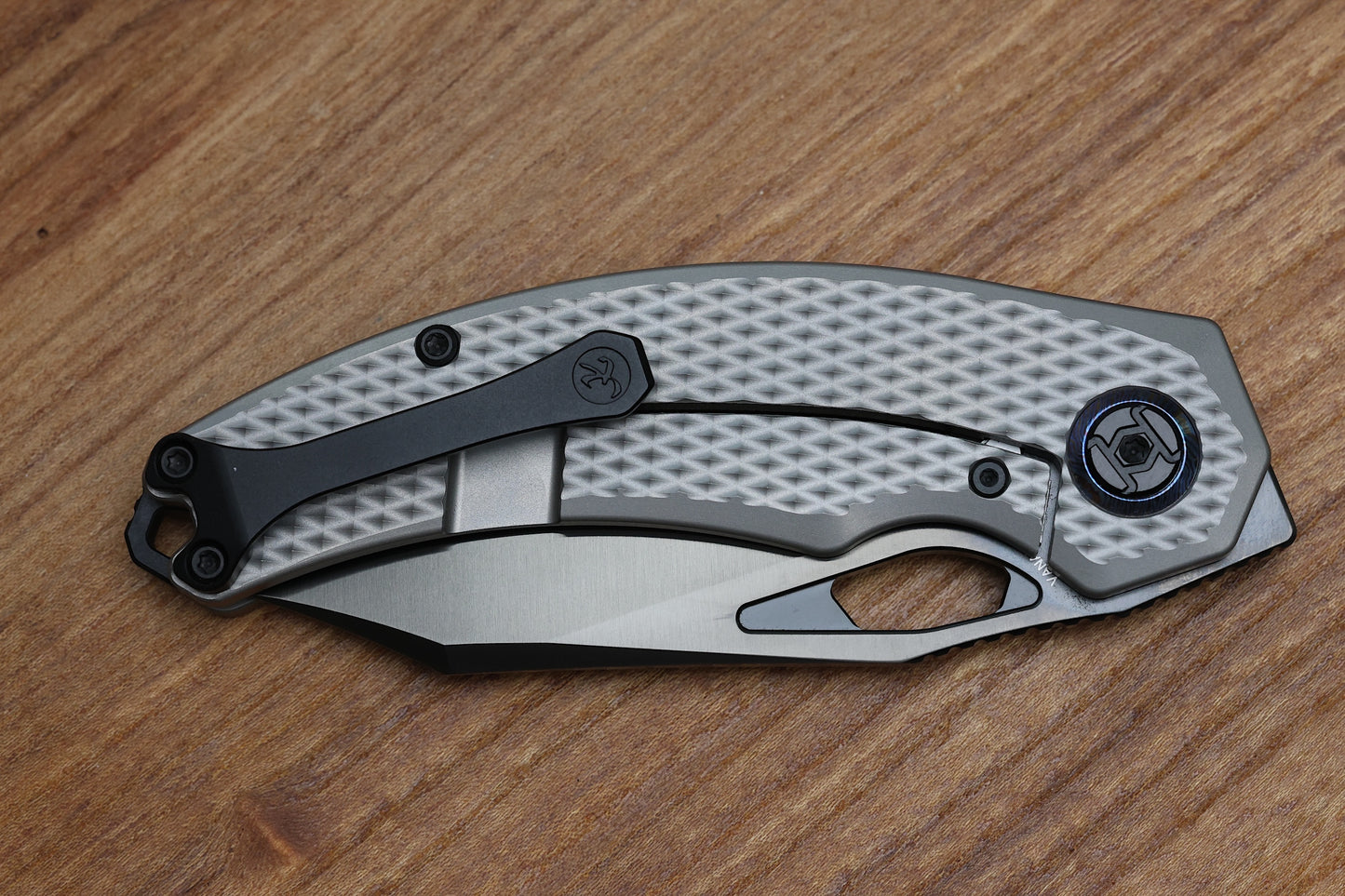 KUNWU PADRE REVERSE TUX DIAMOND TI HANDLES DLC VANAX BLADE