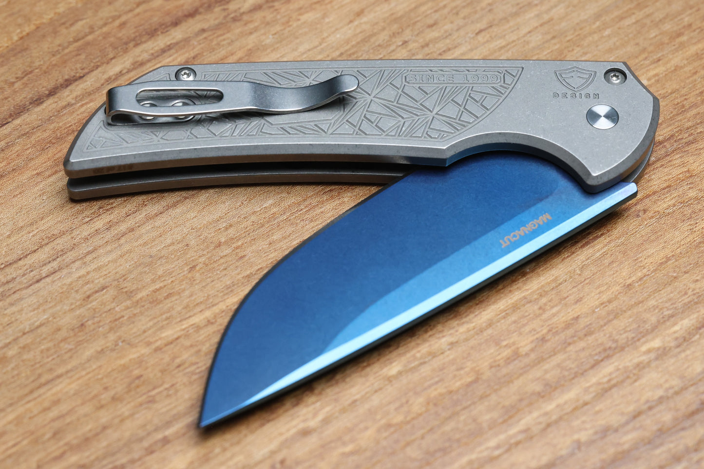 PRO-TECH MORDAX STAINLESS NEXUS HANDLE W/ ABALONE BUTTON & SAPPHIRE BLUE MAGNACUT 2026 CUSTOM 001