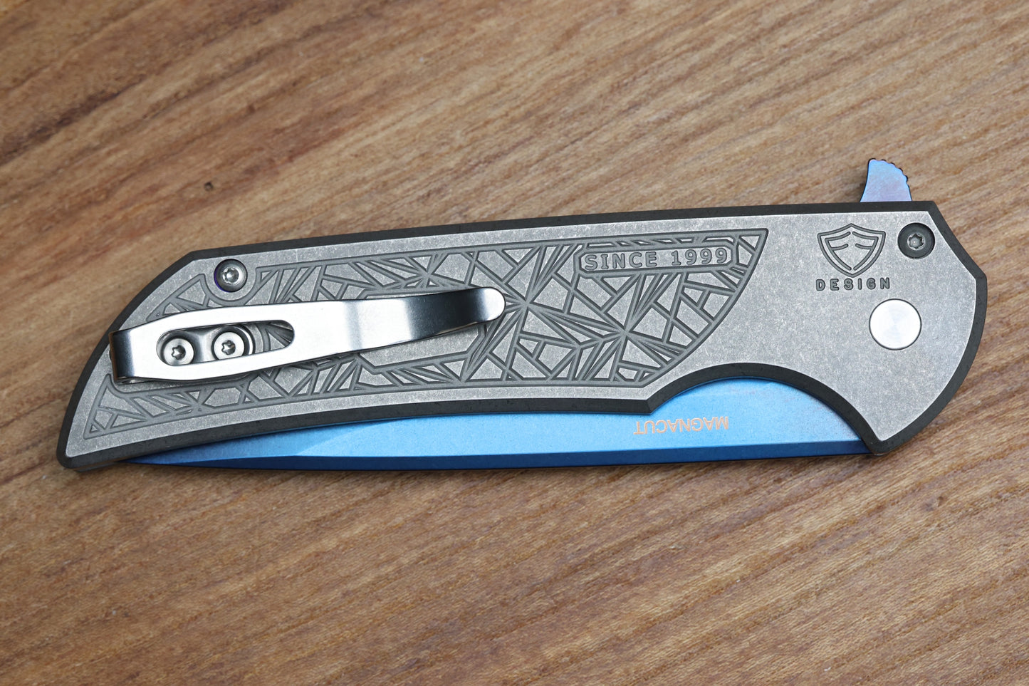 PRO-TECH MORDAX STAINLESS NEXUS HANDLE W/ ABALONE BUTTON & SAPPHIRE BLUE MAGNACUT 2026 CUSTOM 001