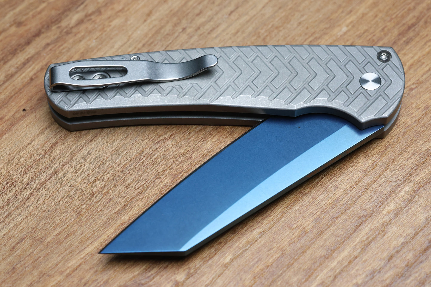 PRO-TECH MALIBU STONEWASH TREAD STAINLESS HANDLE W/ ABALONE BUTTON & SAPPHIRE BLUE MAGNACUT REVERSE TANTO 2026 CUSTOM 002