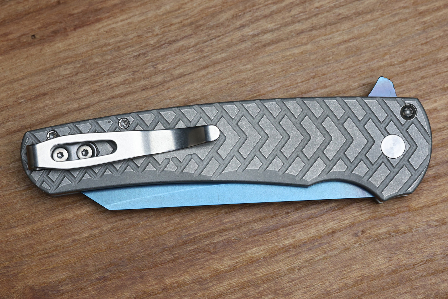 PRO-TECH MALIBU STONEWASH TREAD STAINLESS HANDLE W/ ABALONE BUTTON & SAPPHIRE BLUE MAGNACUT REVERSE TANTO 2026 CUSTOM 002