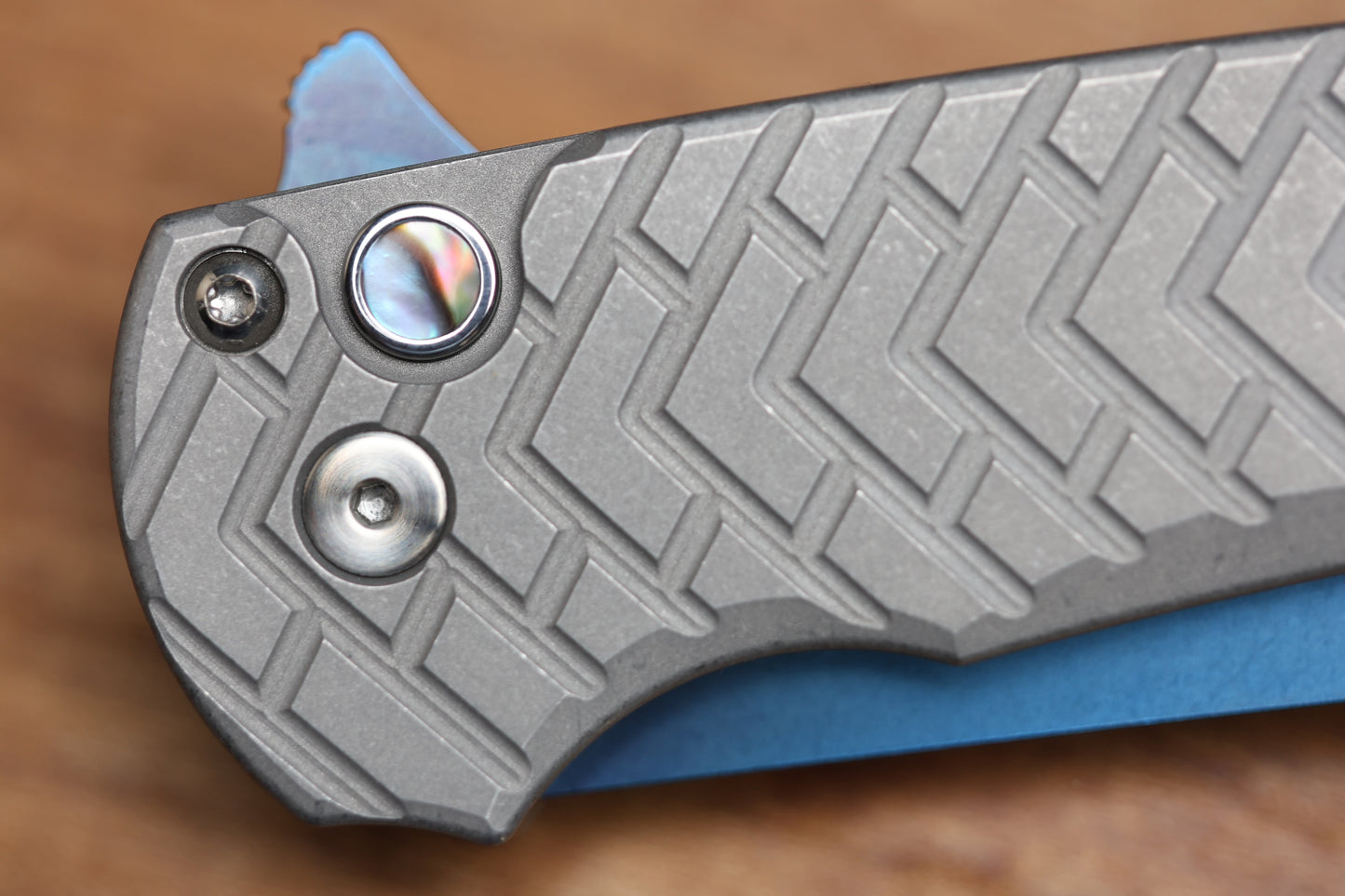 PRO-TECH MALIBU STONEWASH TREAD STAINLESS HANDLE W/ ABALONE BUTTON & SAPPHIRE BLUE MAGNACUT REVERSE TANTO 2026 CUSTOM 002