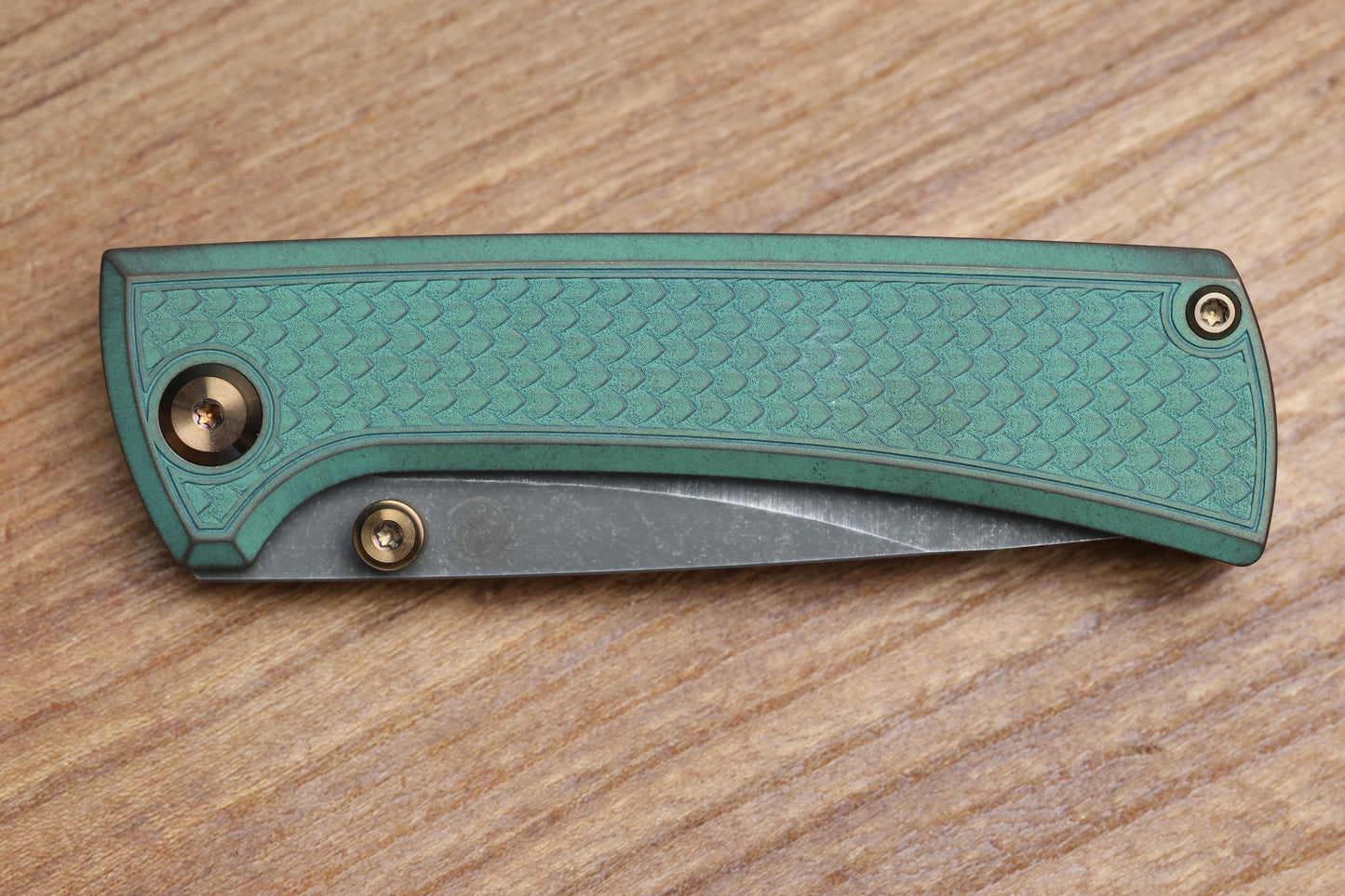 CHAVES KNIVES RCK9 GREEN DRAGON SCALE TITANIUM 3.25" DROP POINT BATTLE FINISH