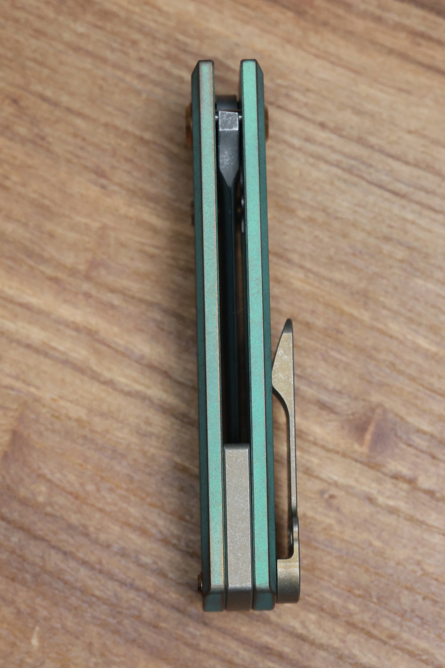 CHAVES KNIVES RCK9 GREEN DRAGON SCALE TITANIUM 3.25" DROP POINT BATTLE FINISH