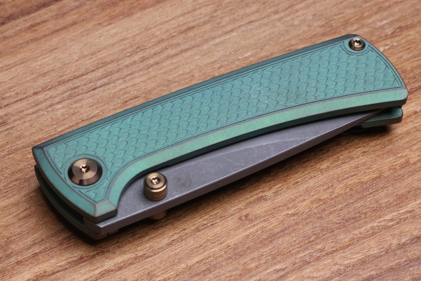 CHAVES KNIVES RCK9 GREEN DRAGON SCALE TITANIUM 3.25" DROP POINT BATTLE FINISH