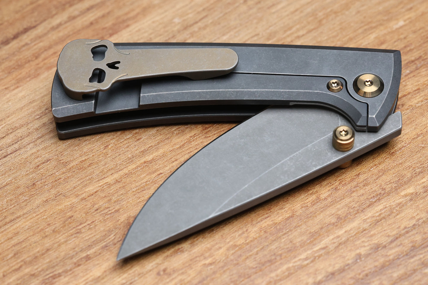 CHAVES KNIVES RCK9 BLACK DRAGON SCALE TITANIUM 3.25" DROP POINT BATTLE FINISH