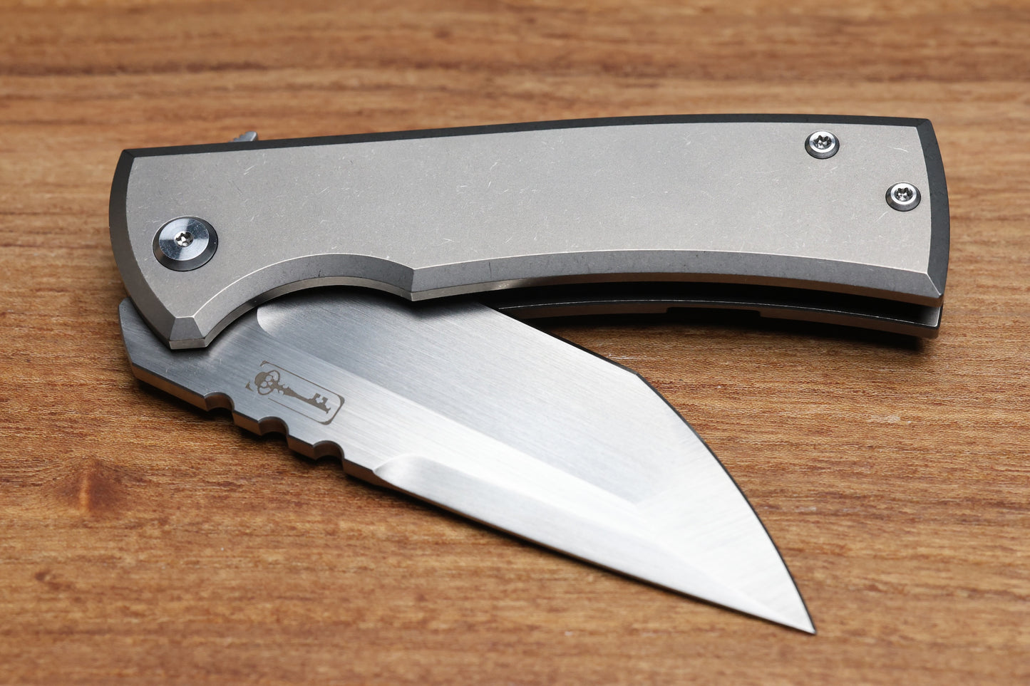 CHAVES ULTRAMAR REDENCION 229 KICKSTOP – TANTO M390 BLADE – TITANIUM HANDLE MOKUTI ACCENTS
