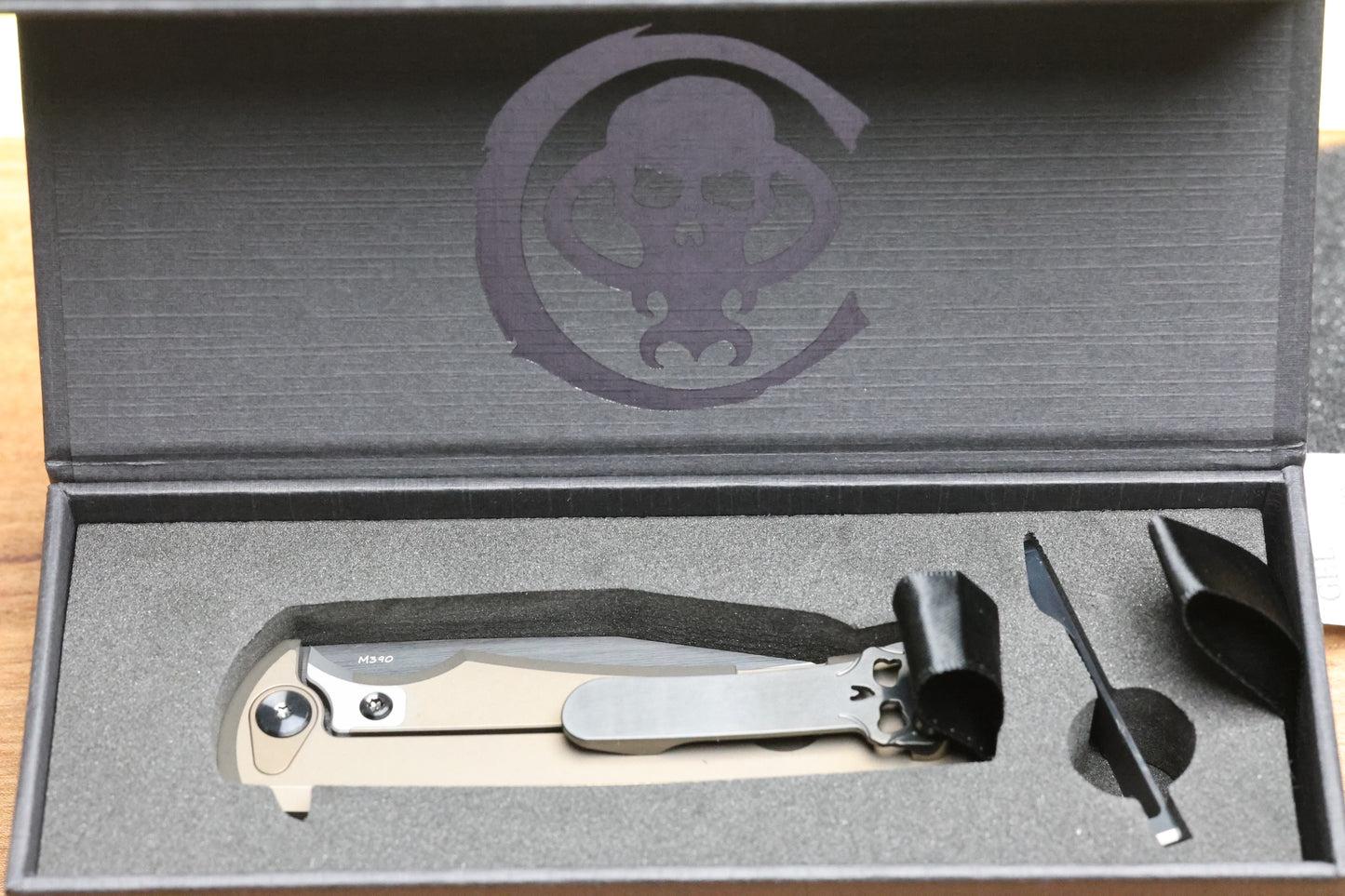 CHAVES KNIVES SANGRE STREET INTEGRAL PVD BRONZE ANO CHISEL GRIND M390 WHARNCLIFFE BLADE