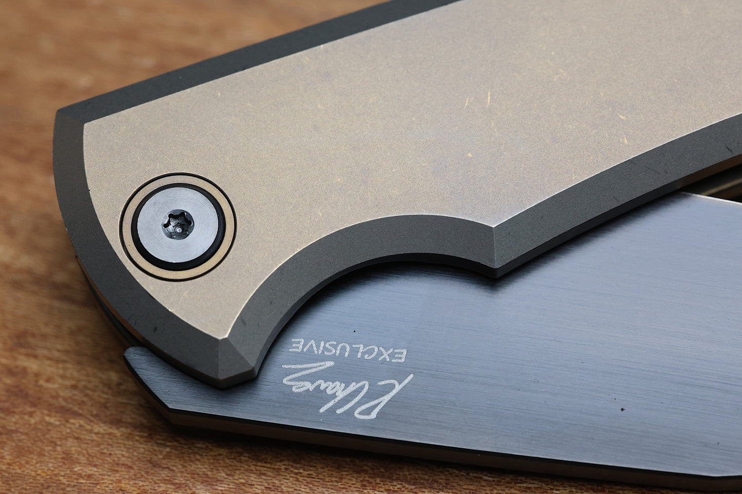 CHAVES KNIVES SANGRE STREET INTEGRAL PVD BRONZE ANO CHISEL GRIND M390 WHARNCLIFFE BLADE