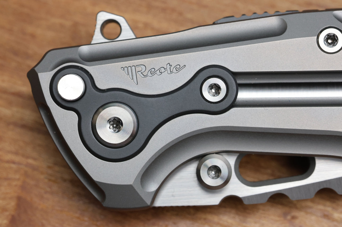 REATE T1000 V2 FLIPPER MILLED TITANIUM W/ ZIRCONIUM & RECURVE M390 (PREOWNED)