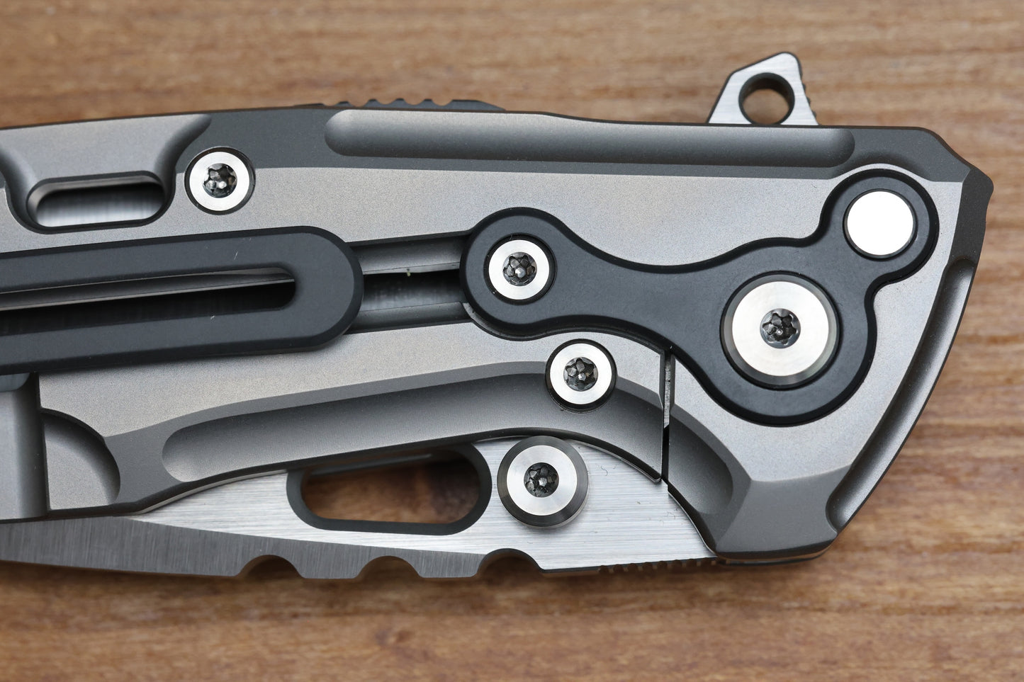 REATE T1000 V2 FLIPPER MILLED TITANIUM W/ ZIRCONIUM & RECURVE M390 (PREOWNED)