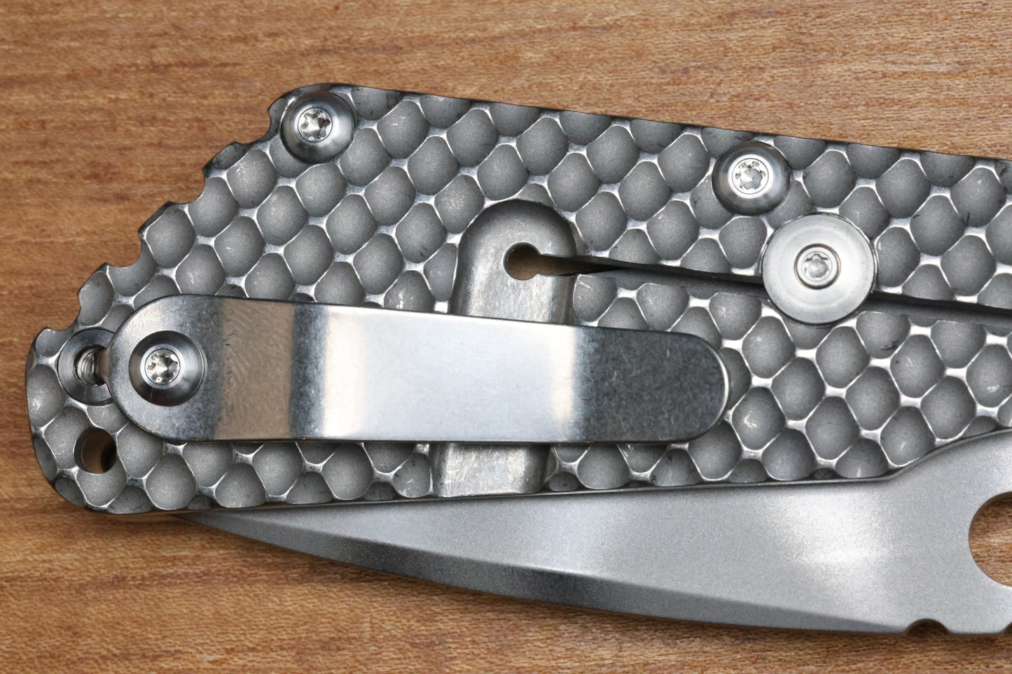 STRIDER KNIVES SMF DGG - TITANIUM/COYOTE TAN G10 HANDLE - DROP POINT MAGNACUT BLADE