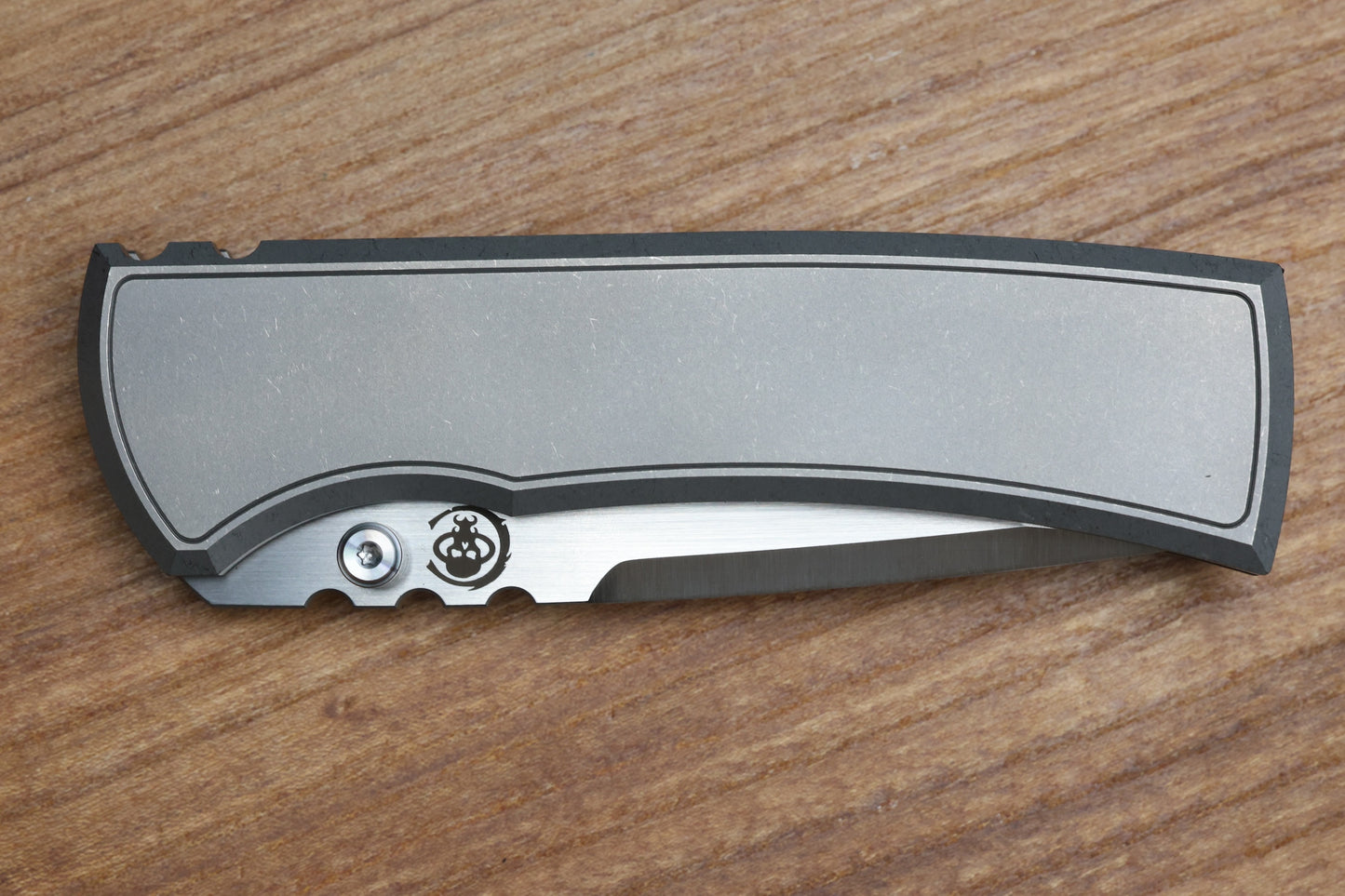 CHAVES INTEGRAL REDENCION 229 SW SMOOTH TITANIUM MAGNETIC INLAY BELT SATIN DROP POINT