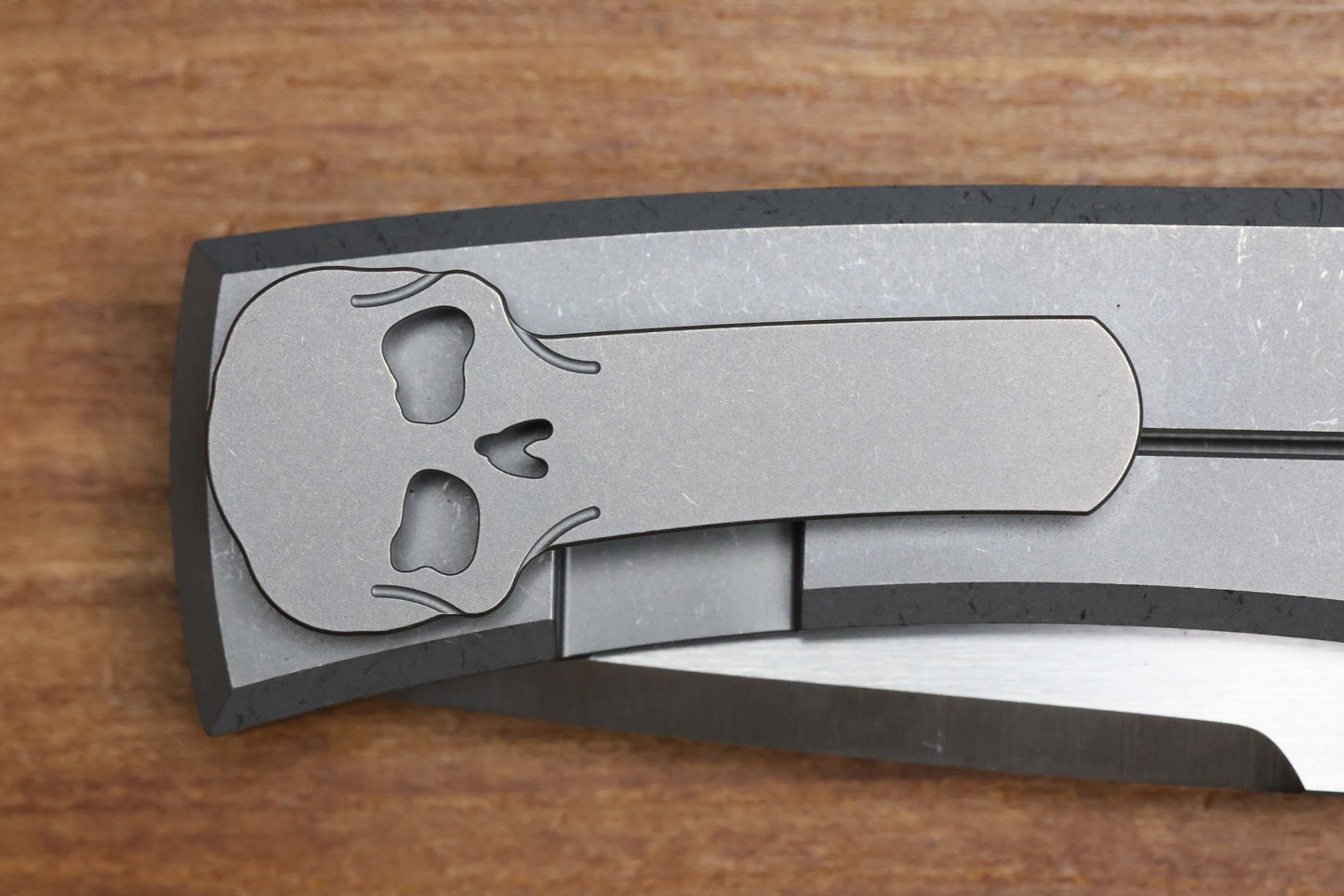 CHAVES INTEGRAL REDENCION 229 SW SMOOTH TITANIUM MAGNETIC INLAY BELT SATIN DROP POINT