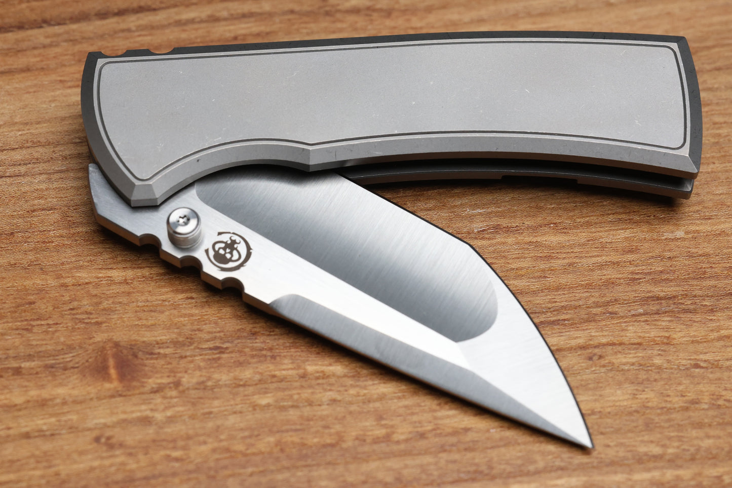 CHAVES INTEGRAL REDENCION 229 SW SMOOTH TITANIUM MAGNETIC INLAY BELT SATIN TANTO