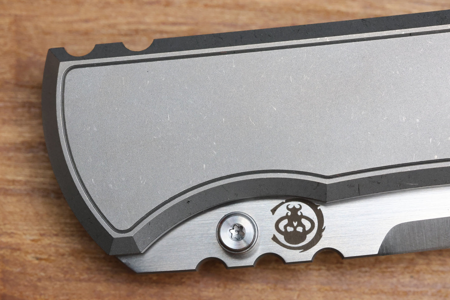 CHAVES INTEGRAL REDENCION 229 SW SMOOTH TITANIUM MAGNETIC INLAY BELT SATIN TANTO