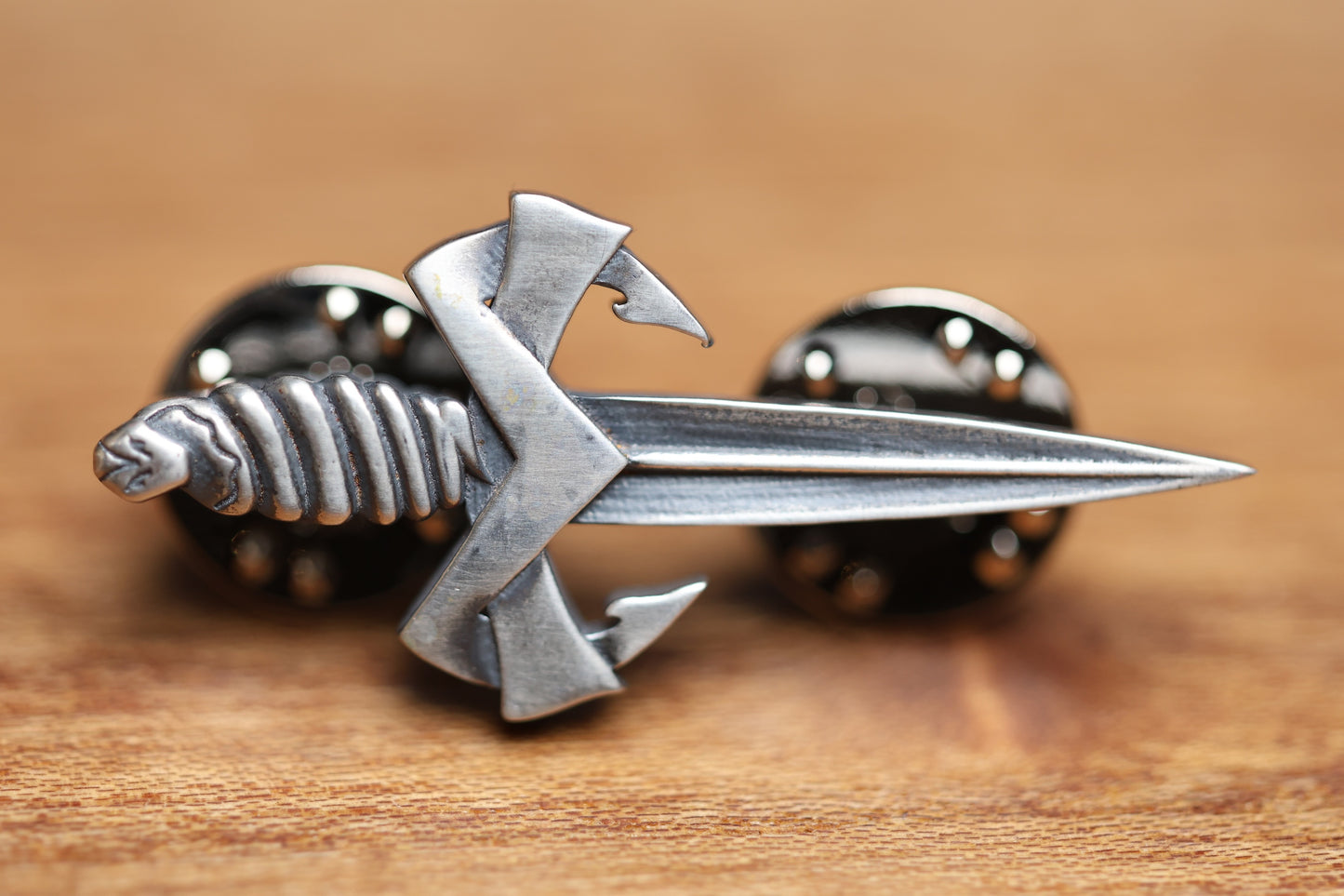 MICROTECH KNIVES SILVER LAPEL PIN