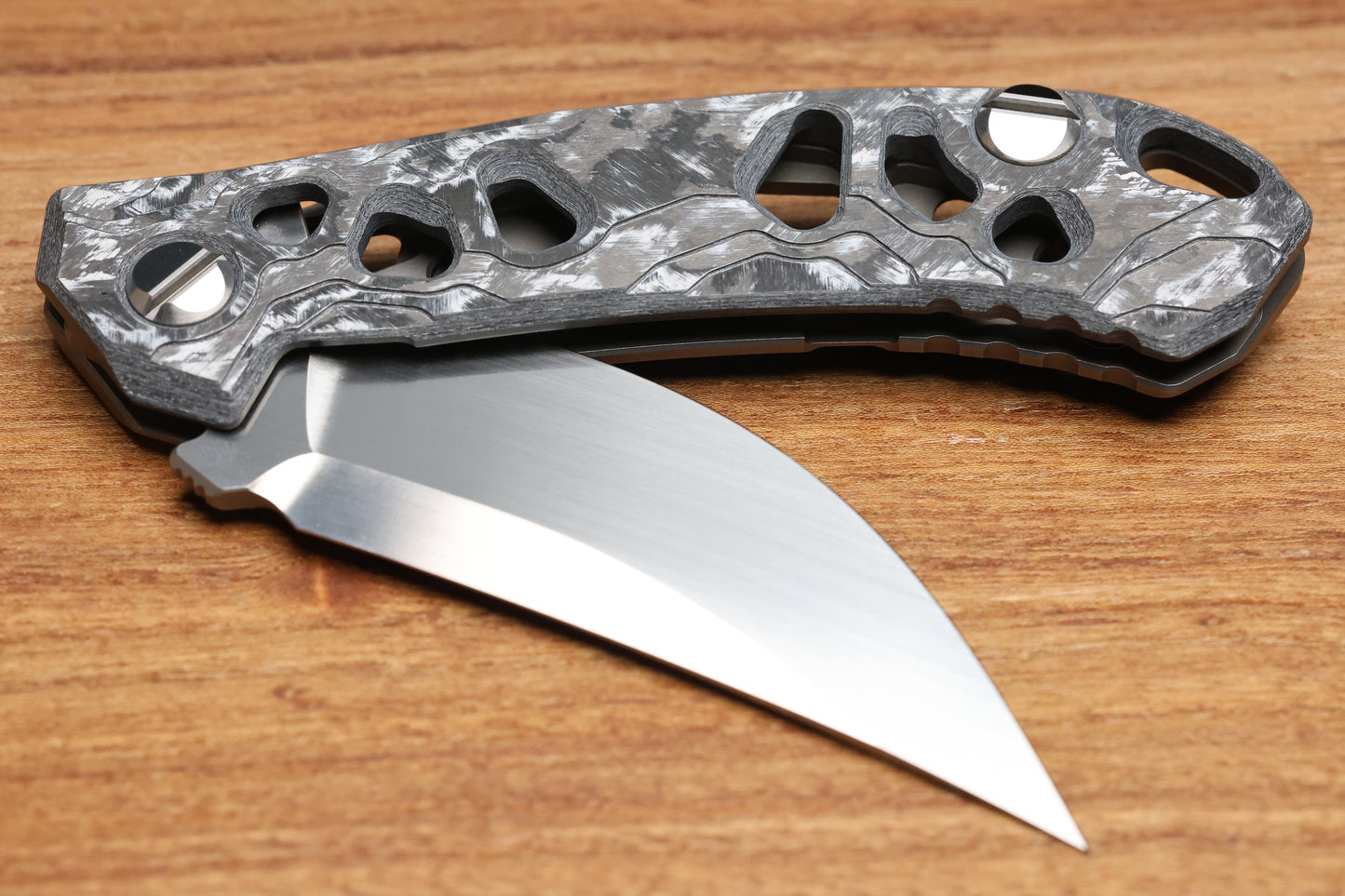 ALEXEY KONYGIN NEW GEN BARMAGLOT CUSTOM WHITE CARBOTI AND TITANIUM HANDLES M398 HAND SATIN BLADE (PREOWNED)