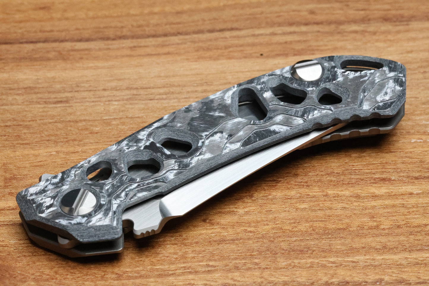 ALEXEY KONYGIN NEW GEN BARMAGLOT CUSTOM WHITE CARBOTI AND TITANIUM HANDLES M398 HAND SATIN BLADE (PREOWNED)