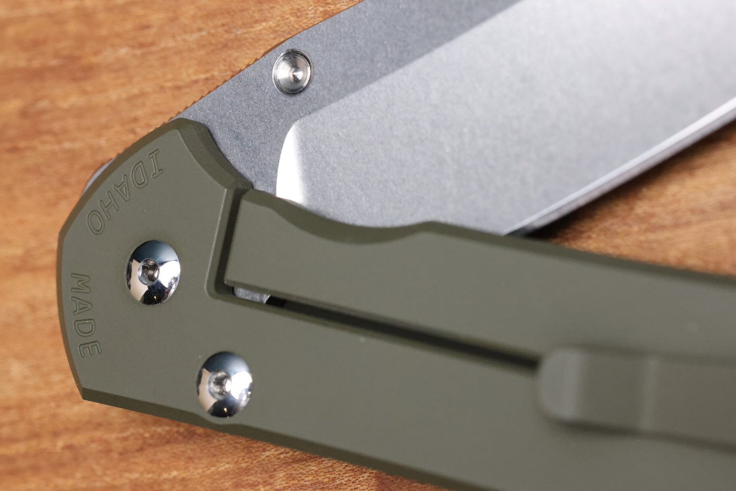 CHRIS REEVE KNIVES LARGE SEBENZA 31 NWK EXCLUSIVE - INSINGO BLADE / CPM-MAGNACUT STEEL / OD GREEN CERAKOTE HANDLE / CAMO LANYARD (PREOWNED)