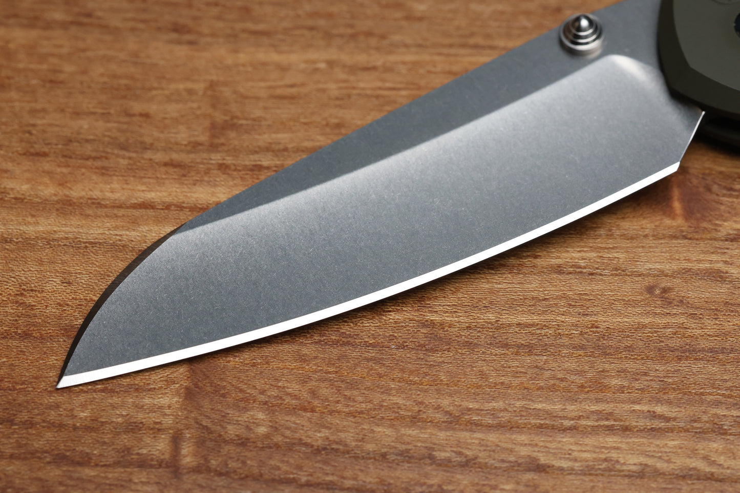 CHRIS REEVE KNIVES LARGE SEBENZA 31 NWK EXCLUSIVE - INSINGO BLADE / CPM-MAGNACUT STEEL / OD GREEN CERAKOTE HANDLE / CAMO LANYARD (PREOWNED)