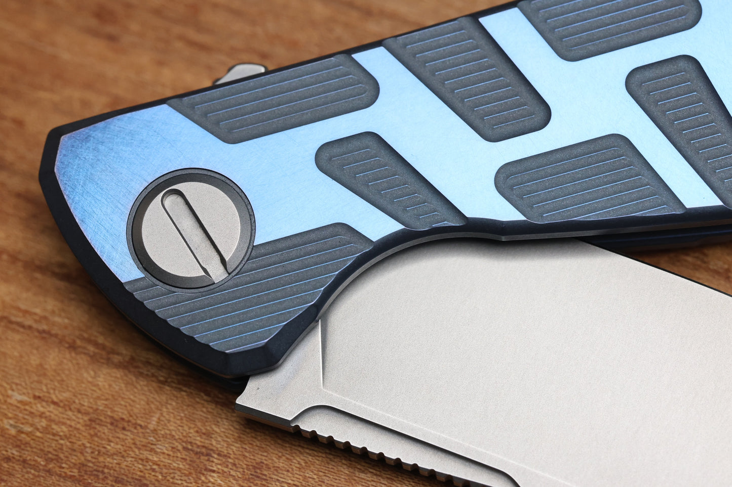 SHIROGOROV F95 T PATTERN GEN. 4 - BLUE TITANIUM HANDLE - M390 BLADE - MRBS