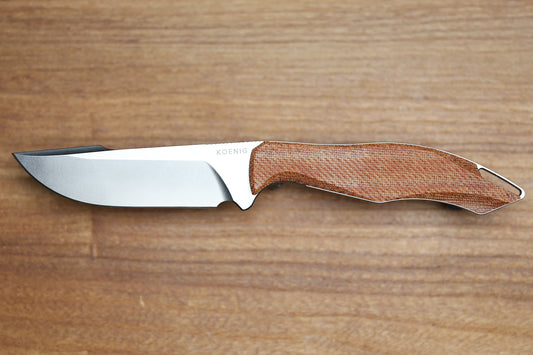 KOENIG KNIVES HELO - TAN CANVAS PATTERNED MICARTA HANDLE - BRIGHTWASHED MAGNACUT BLADE