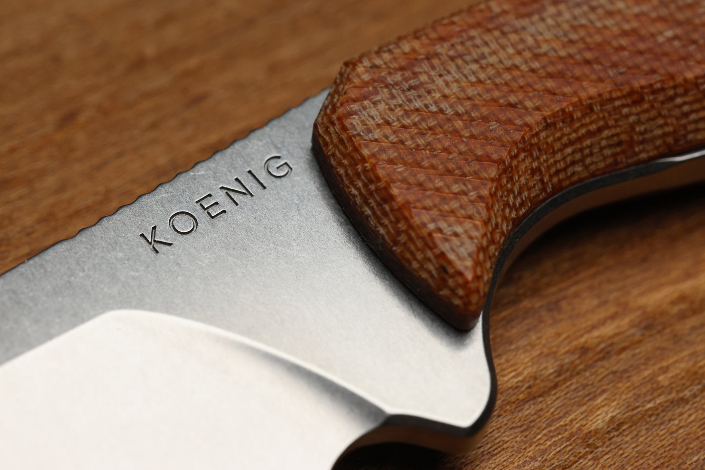 KOENIG KNIVES HELO - TAN CANVAS PATTERNED MICARTA HANDLE - BRIGHTWASHED MAGNACUT BLADE
