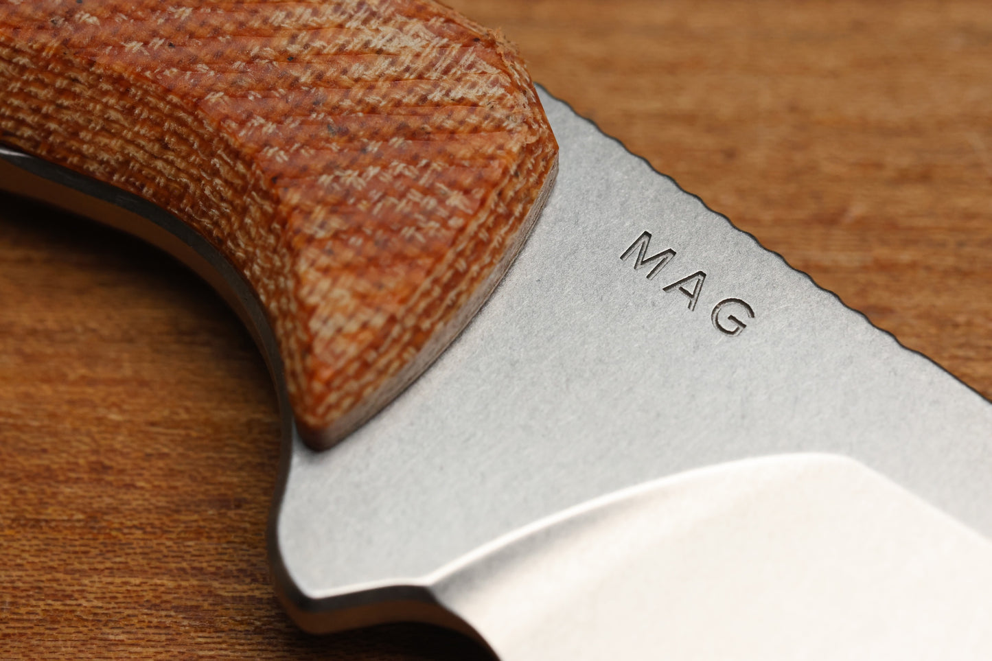 KOENIG KNIVES HELO - TAN CANVAS PATTERNED MICARTA HANDLE - BRIGHTWASHED MAGNACUT BLADE