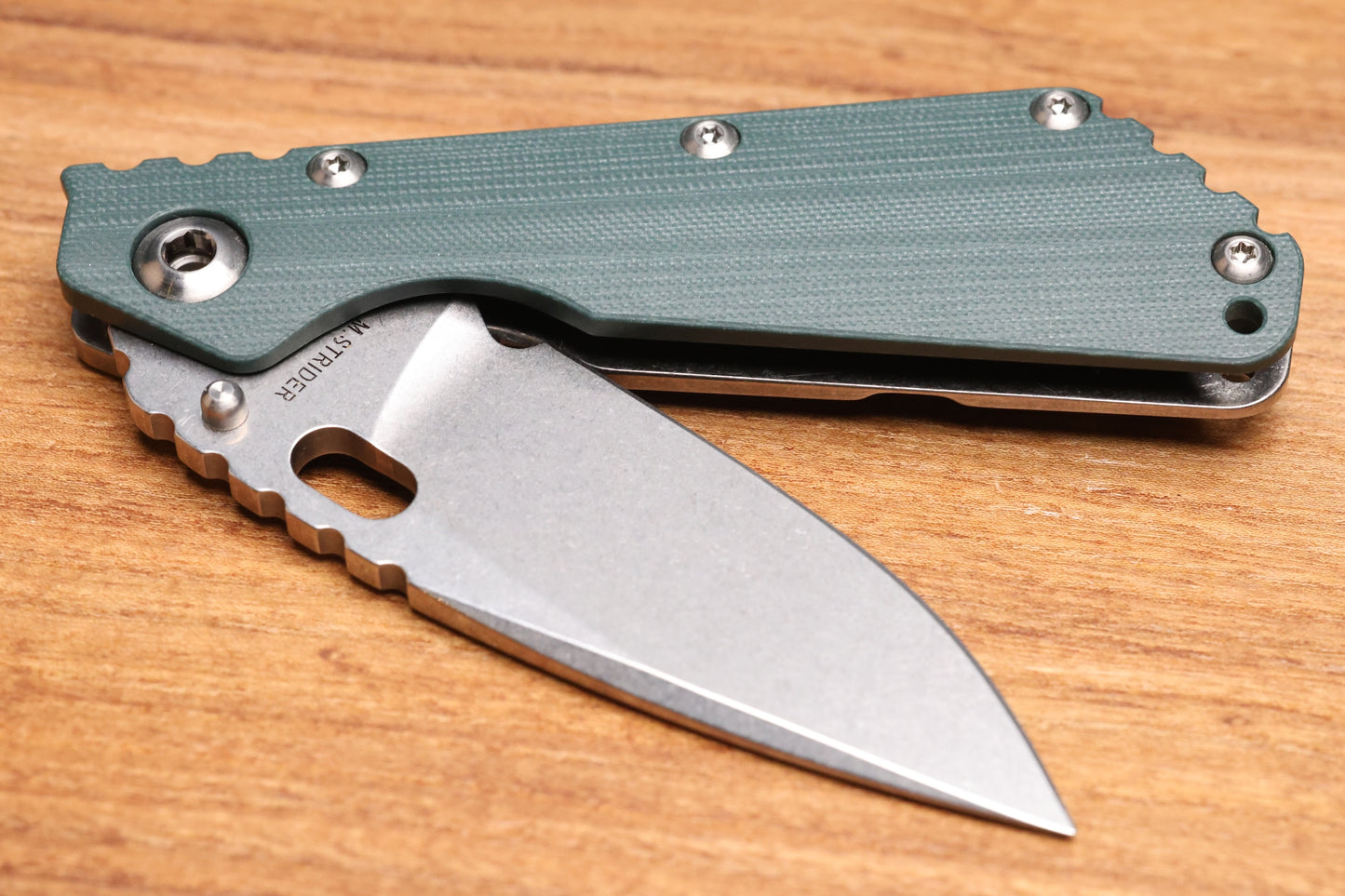 STRIDER KNIVES SMF - GREEN G10/TITANIUM HANDLE - DROP POINT 20CV BLADE