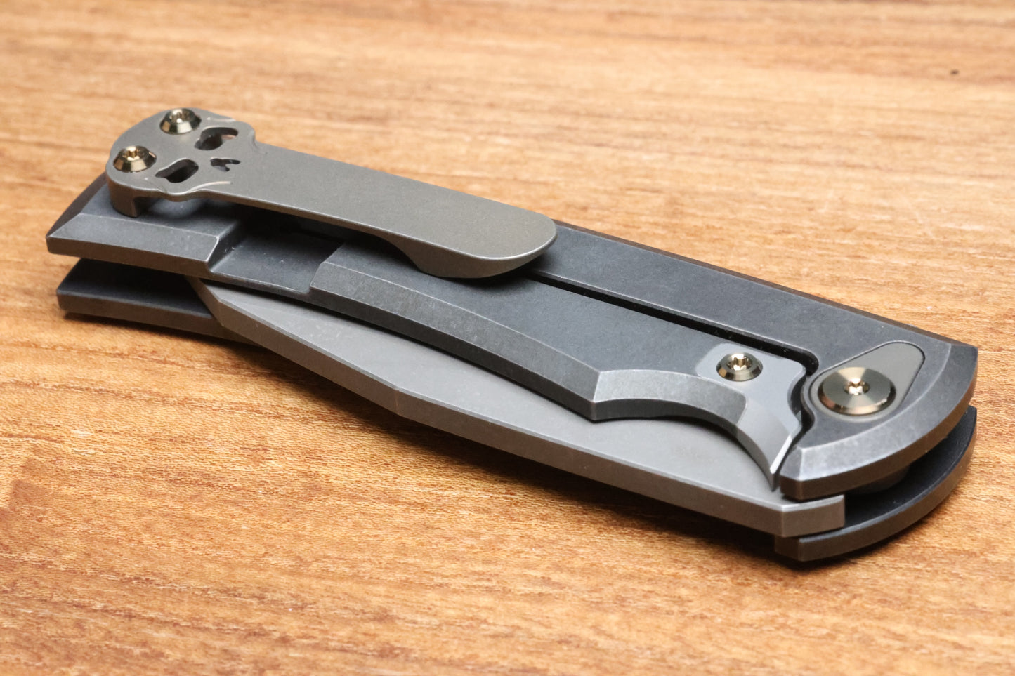 CHAVES INTEGRAL SANGRE STREET TITANIUM DRAGON SCALES WHARNCLIFFE M390
