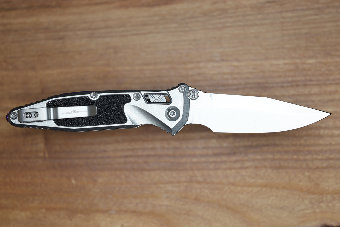 MICROTECH MARFIONE SELECT SOCOM RAM-LOK TITANIUM TEXTURED INLAID HANDLES W/ PURPLE ACCENTS & SPEAR POINT STONEWASH M390MK 160RL-10SMS4