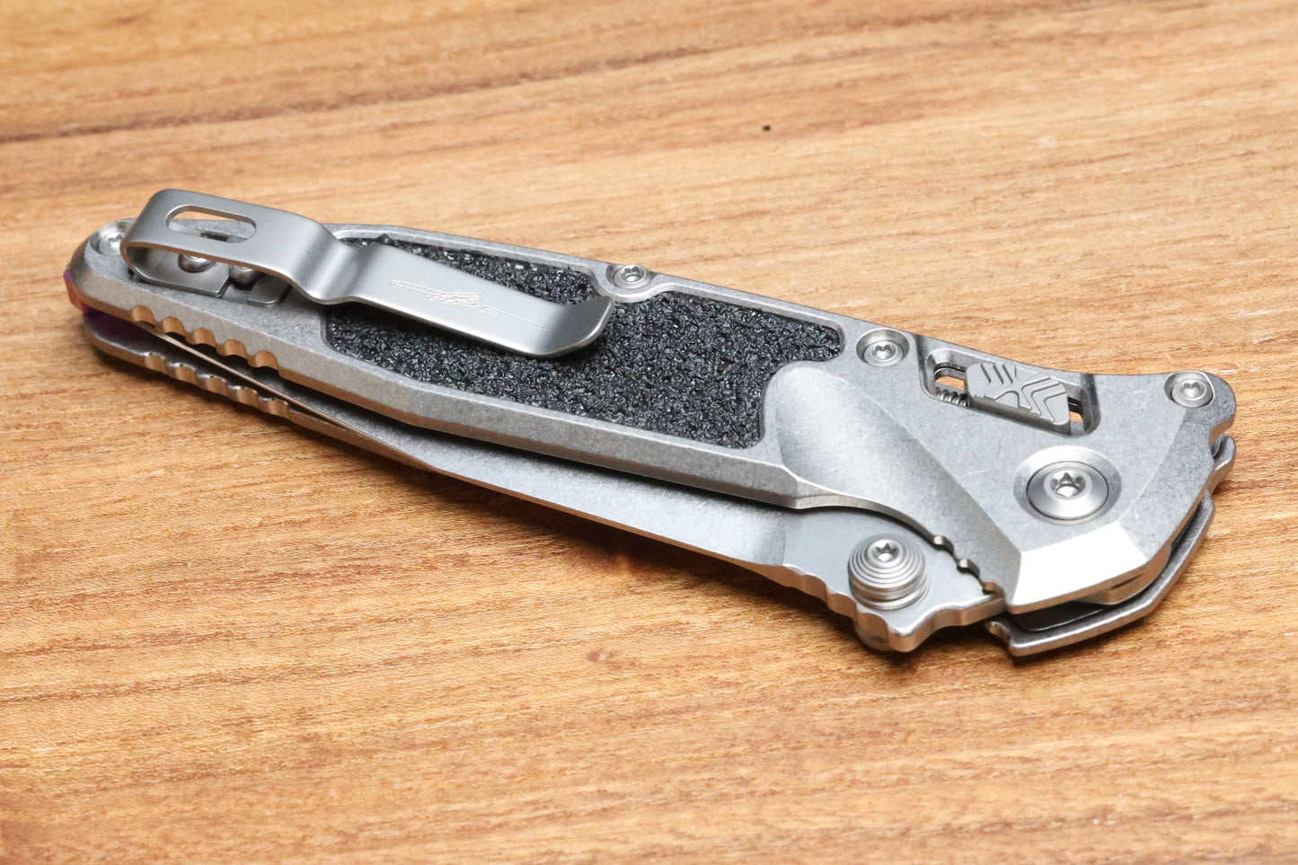 MICROTECH MARFIONE SELECT SOCOM RAM-LOK TITANIUM TEXTURED INLAID HANDLES W/ PURPLE ACCENTS & SPEAR POINT STONEWASH M390MK 160RL-10SMS4