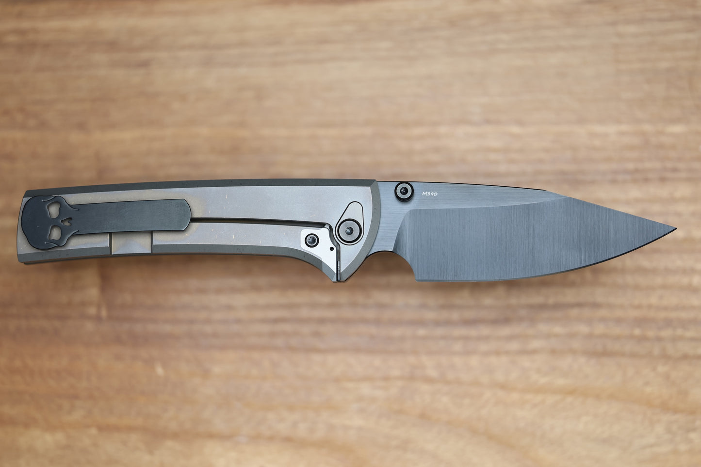 CHAVES KNIVES SCAPEGOAT 229 W/ MAGNETIC BRONZE TITANIUM INTEGRAL HANDLE & CHISEL PVD M390