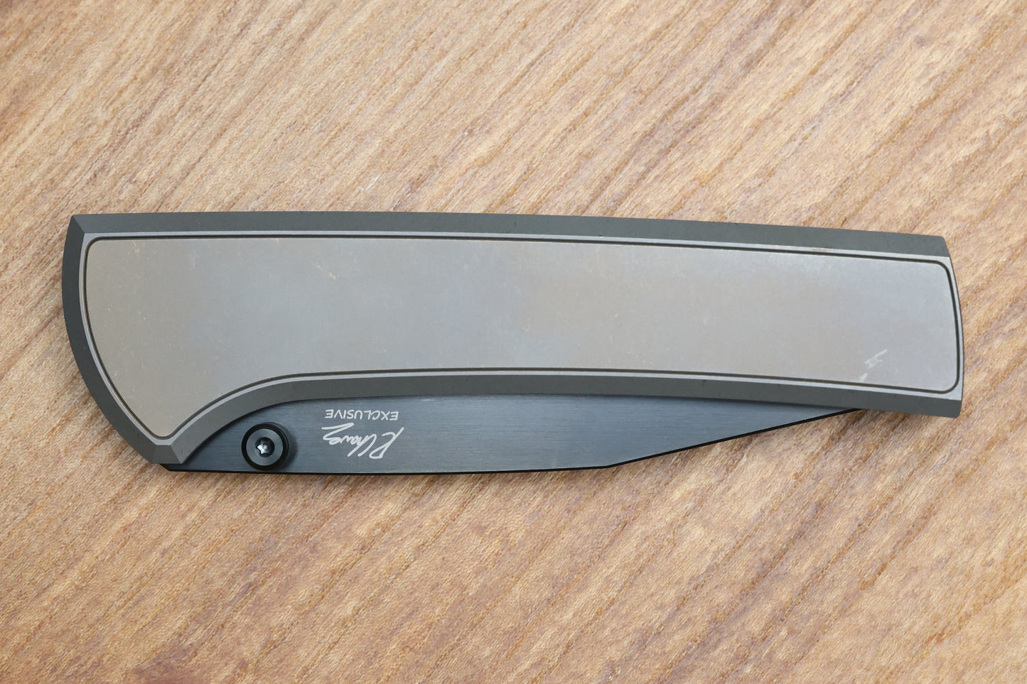 CHAVES KNIVES SCAPEGOAT 229 W/ MAGNETIC BRONZE TITANIUM INTEGRAL HANDLE & CHISEL PVD M390
