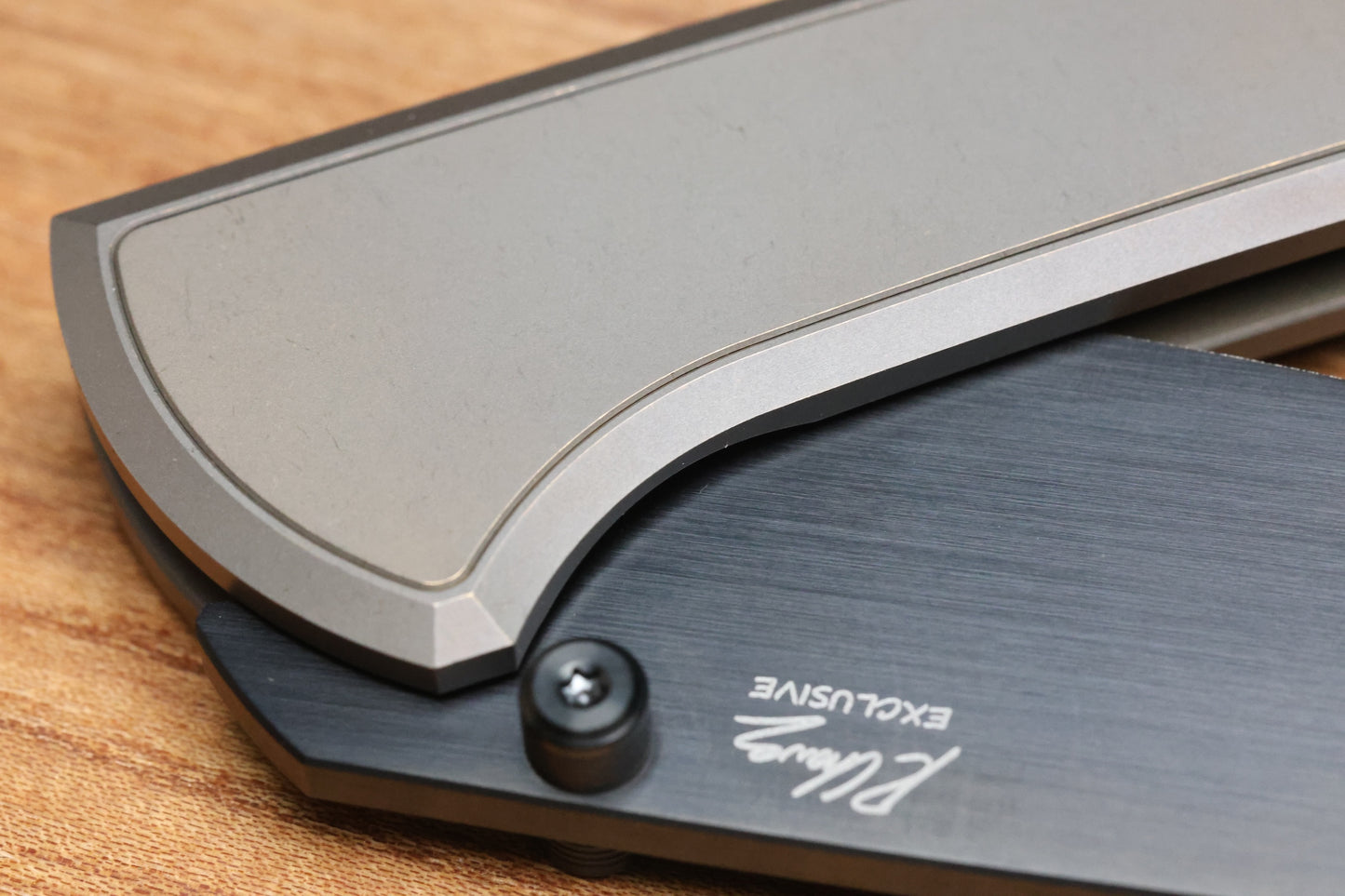 CHAVES KNIVES SCAPEGOAT 229 W/ MAGNETIC BRONZE TITANIUM INTEGRAL HANDLE & CHISEL PVD M390
