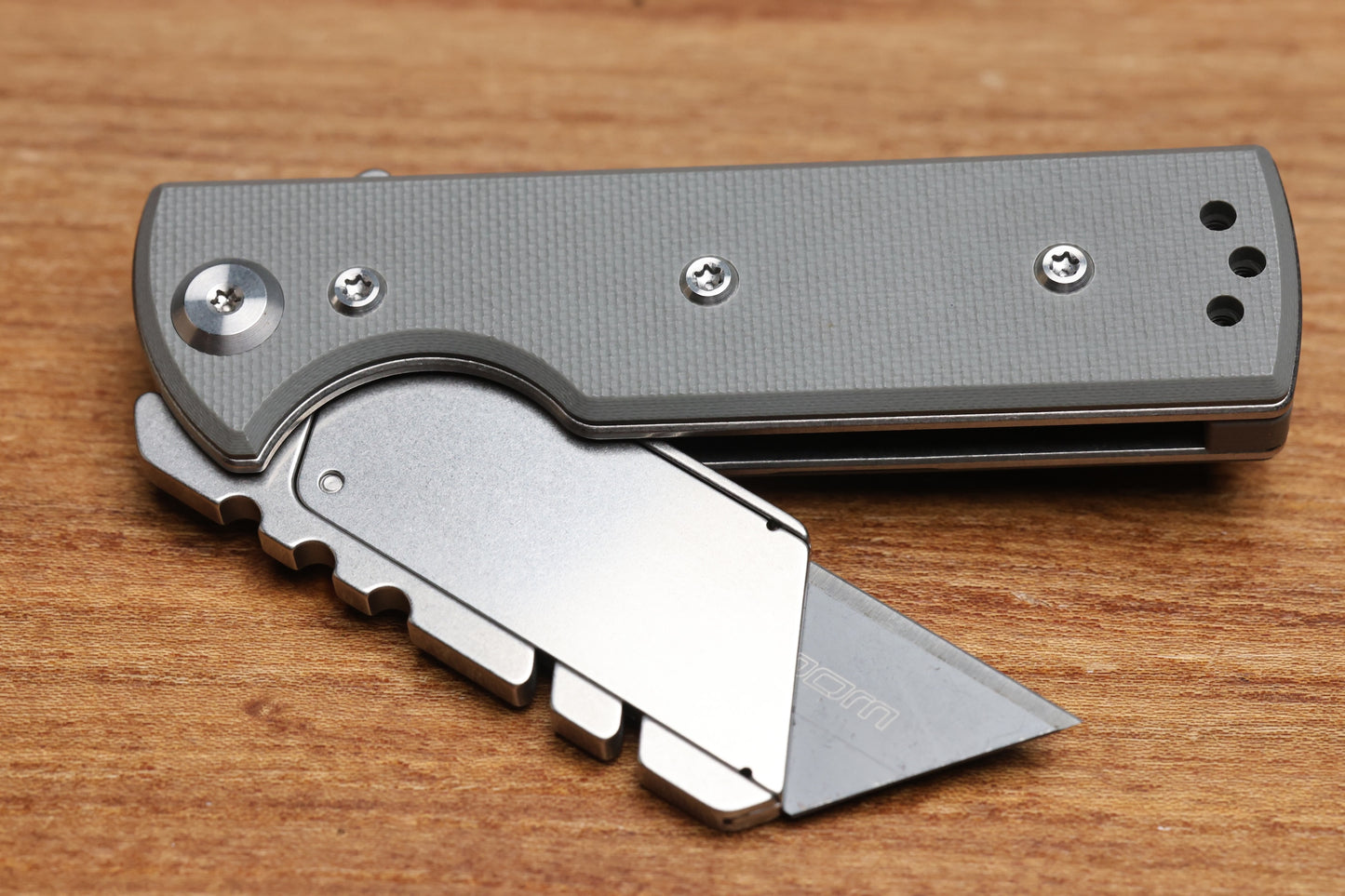 CHAVES KNIVES BLUE LABEL CHARCOAL GREY CHUB FLIPPER LINER LOCK KNIFE 1" UTILITY BLADE SATIN