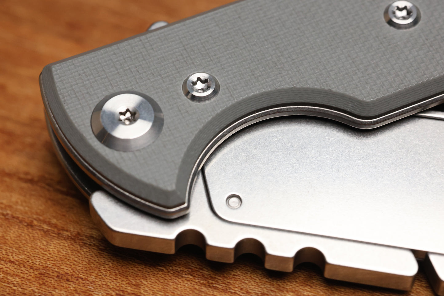 CHAVES KNIVES BLUE LABEL CHARCOAL GREY CHUB FLIPPER LINER LOCK KNIFE 1" UTILITY BLADE SATIN