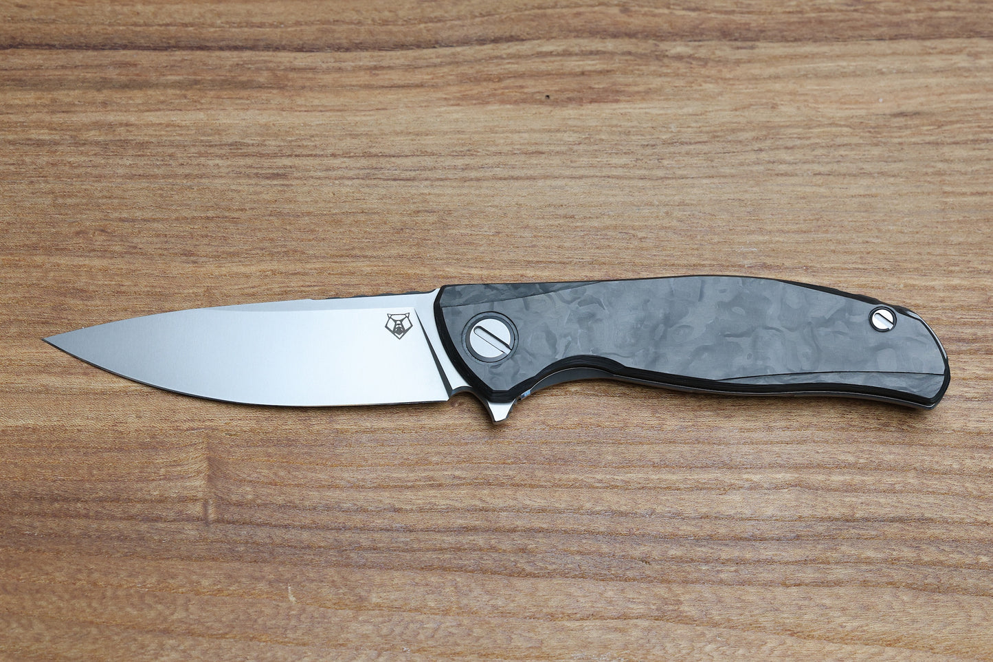 SHIROGOROV HATI GEN 3 – M390 BLADE – MARBLE CARBON FIBER – MRBS