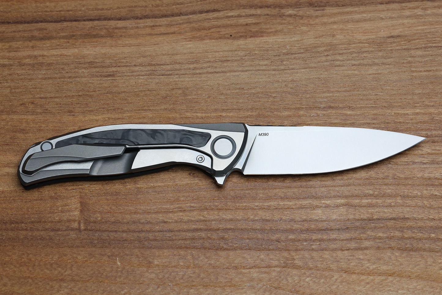 SHIROGOROV HATI GEN 3 – M390 BLADE – MARBLE CARBON FIBER – MRBS