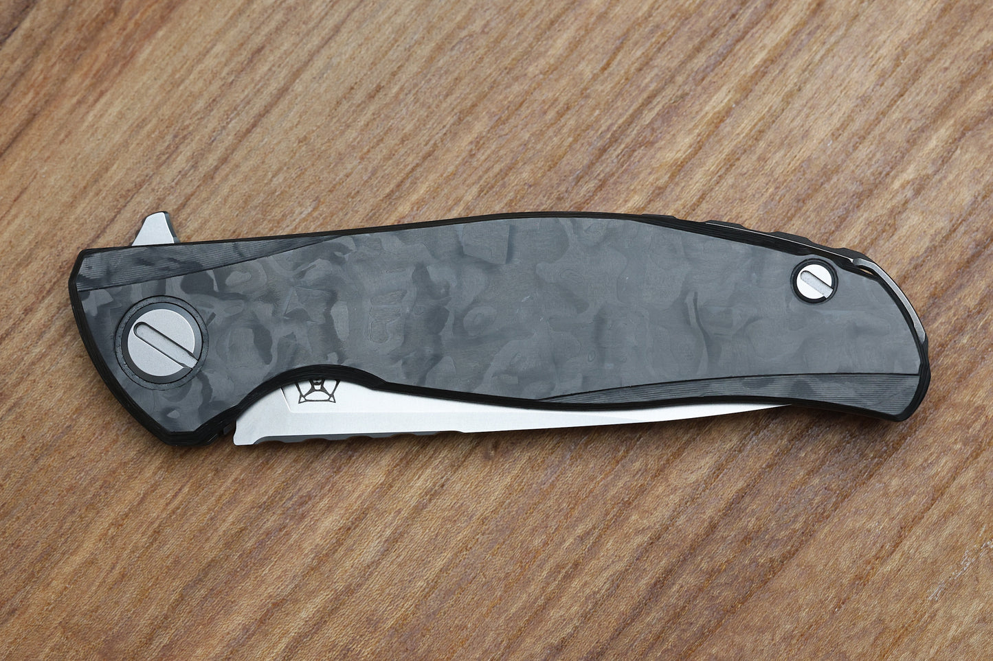 SHIROGOROV HATI GEN 3 – M390 BLADE – MARBLE CARBON FIBER – MRBS