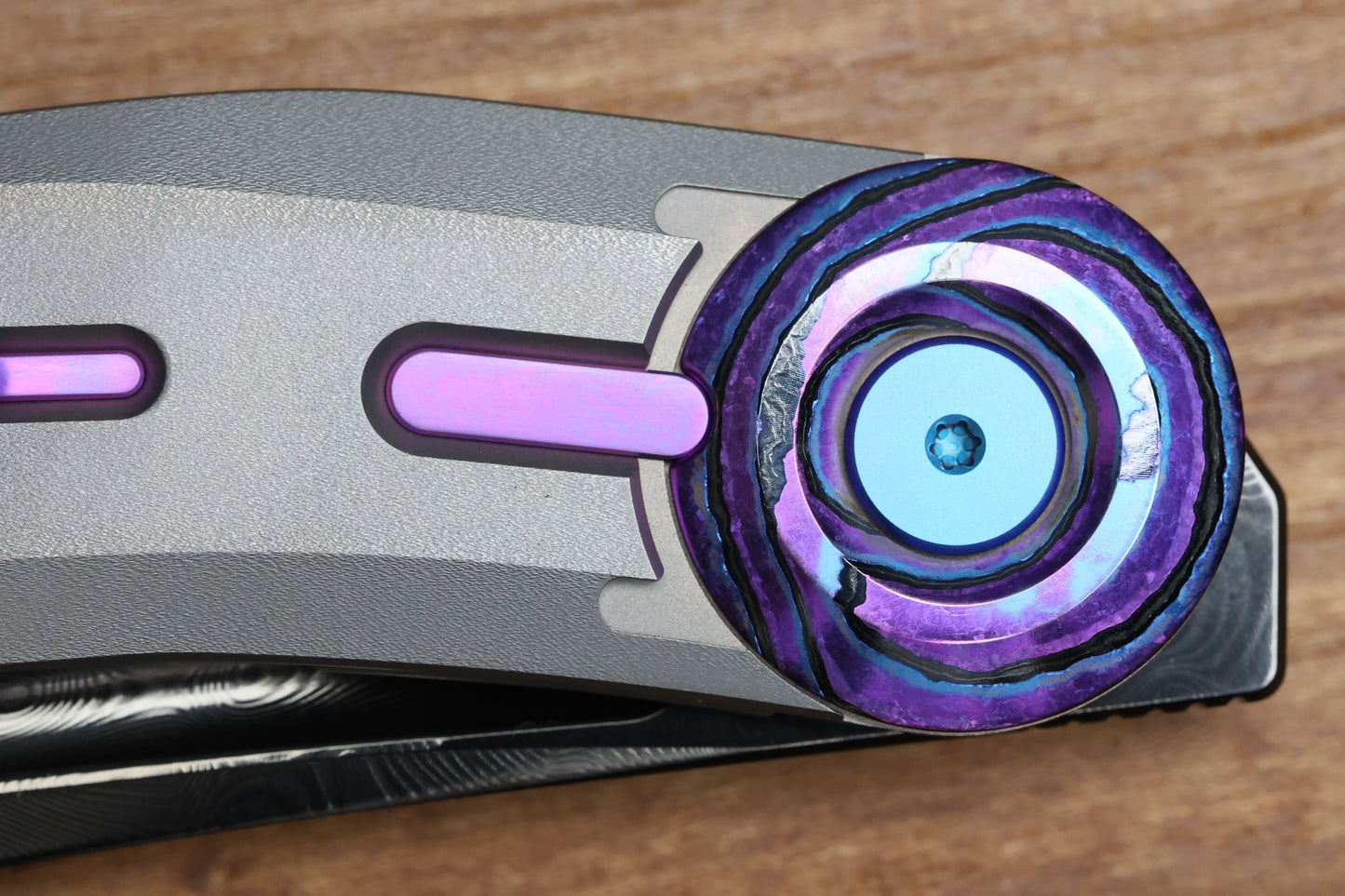REATE KNIVES VULPEX VK-CLU TITANIUM HANDLE W/PURPLE ZIRCUTI ACCENTS - DLC DAMASTEEL BLADE