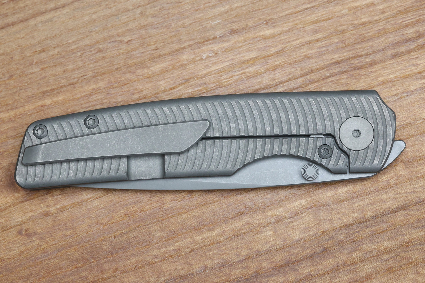 BERG BLADES SWEENEY V2 THUMBSTUD DARK STONEWASH SWIRL TITANIUM FOLDER 3.35" DSW