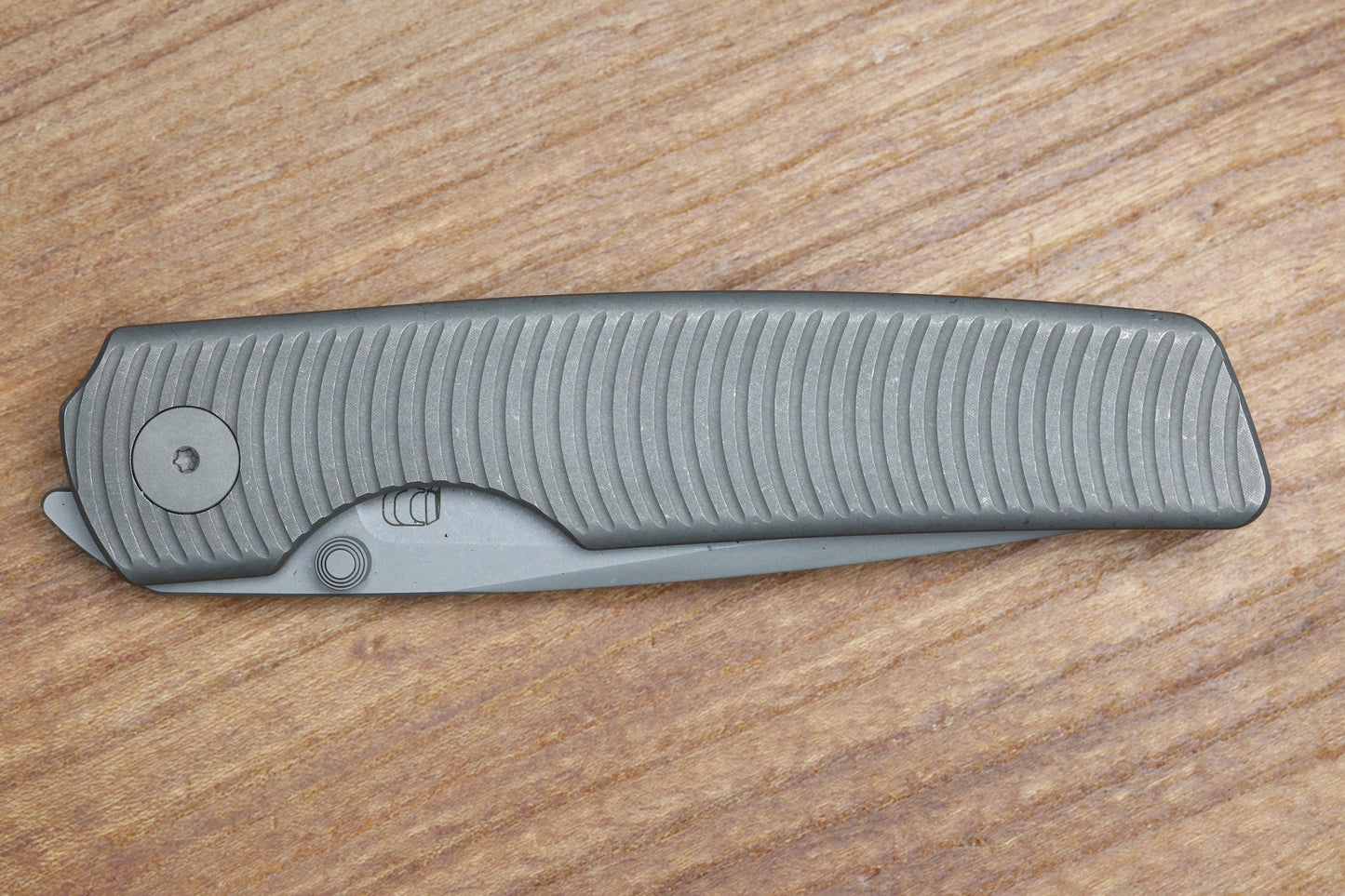 BERG BLADES SWEENEY V2 THUMBSTUD DARK STONEWASH SWIRL TITANIUM FOLDER 3.35" DSW